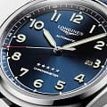 Longines Longines Spirit  L3.811.4.93.0 механические мужские часы часы крупный план черный циферблата