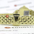 Tissot Tissot Lovely Round T140.009.63.026.00 Lovely — детали корпуса и 18-каратное красное золото