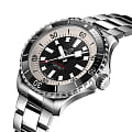 Breitling Breitling Superocean Automatic 44 A17376211B1A1 механические мужские часы часы крупный план  циферблата