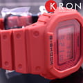 Casio Casio G-Shock DW-5635C-4E , наручные мужские часы фото под углом