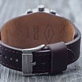 Fossil CH2565 мужские часы застежка крупным планом