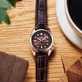 Seiko Seiko 5 Sports SKX series SRE006K1S механические мужские часы часы крупный план коричневый циферблата