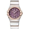 Omega Omega Constellation 131.25.25.60.60.002  13125256060002 кварцевые женские часы  фиолетовый циферблат, браслет сталь + золото — вид спереди