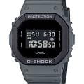 Casio Casio G-Shock DW-5610UU-8 DW-5600 DW-5610UU-8 электронные мужские часы черный циферблат, браслет пластик — вид спереди