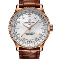 Breitling Breitling Navitimer Automatic 35 R17395211A1P2  R17395211A1P2 механические женские часы белый циферблат, браслет кожаный — вид спереди