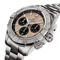 Breitling Breitling Avenger B01 Chronograph 44 AB0147101A1A1 механические мужские часы часы крупный план бежевый циферблата