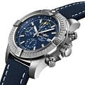 Breitling Breitling Avenger Chronograph 45 A13317101C1X2 , наручные мужские часы фото под углом