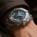 Breitling Breitling Avenger B01 Chronograph 44 AB0147101C1A1 мужские часы голубой циферблат на запястье