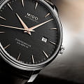 Mido M0274081606100 мужские часы застежка крупным планом